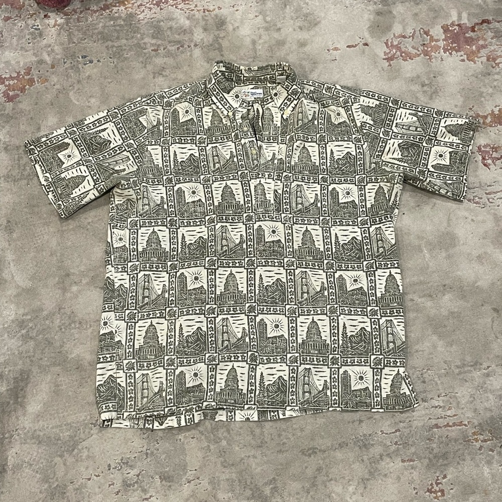 Men’s Hawaiian Button Down